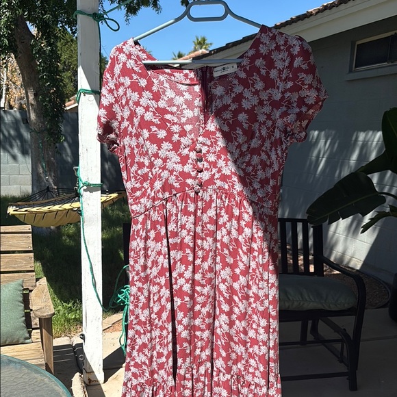Floral Red Maxi Dress - Picture 6 of 16